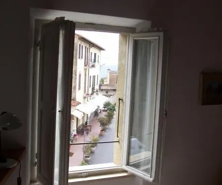 Guest house L'angolo Di 3*